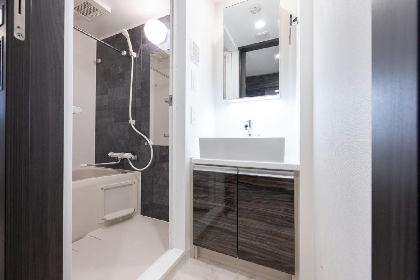 Ferienwohnung Wellsquareism Otsuka Präfektur Tokio Exterior foto